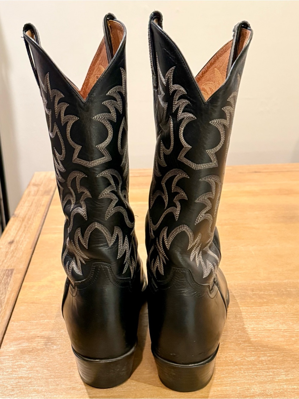 Ariat Men’s Legend Cowboy Boots Black Embroidered Round Toe Sz 13D *FLAW* - Picture 9 of 16